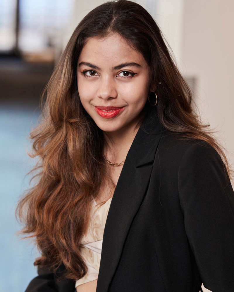 laura-gomezjurado-headshot