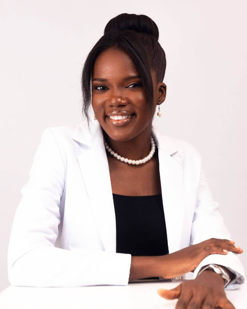 oluwaseyi-moejoh-new-headshot (1)